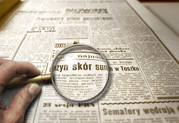 magnifying glass investigation forensic deep check